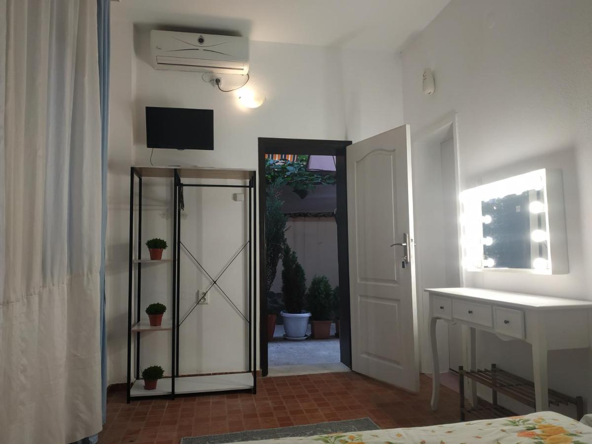 Rali Apartment *